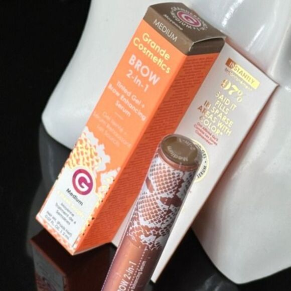 NIB GrandeBROW 2-In-1 Tinted Brow Gel + Brow Enhancing Serum Medium Mini 4 Mos. - Picture 3 of 11